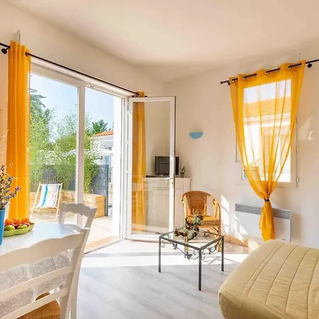Apartment 350 M De La Avec Terrasse Bois Saint-Jean-de-Monts