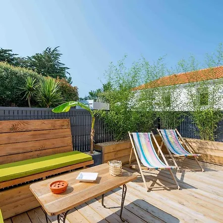 350 M De La Avec Terrasse Bois Saint-Jean-de-Monts