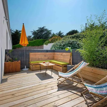 350 M De La Avec Terrasse Bois